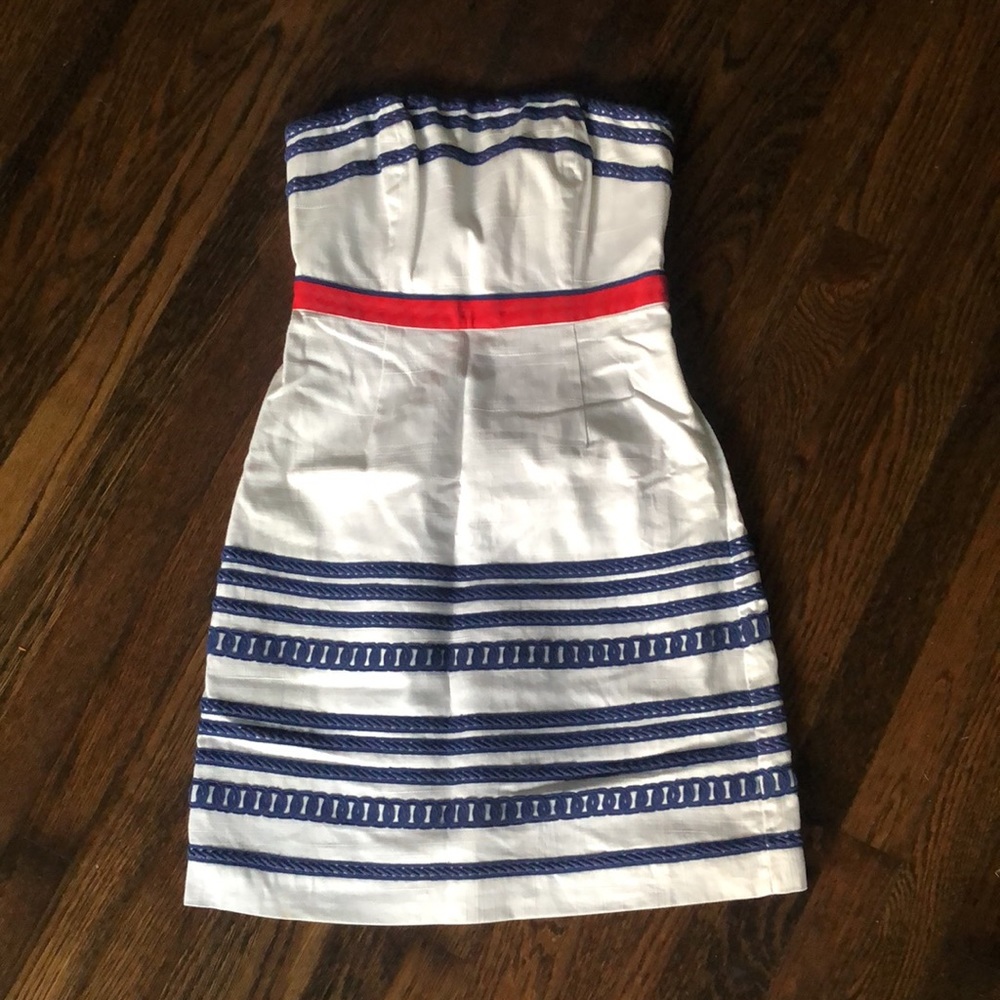 Vineyard Vines White Strapless Dress with Navy Stripes and Red Waistband - Picture 2 of 5